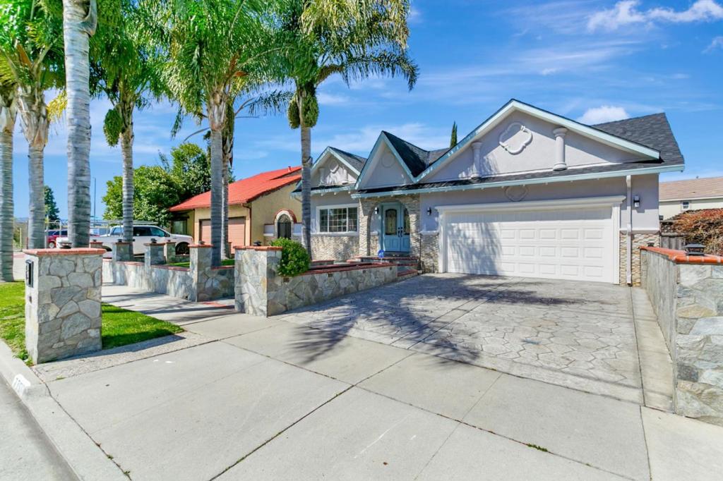775 Amanda Drive Property Photo
