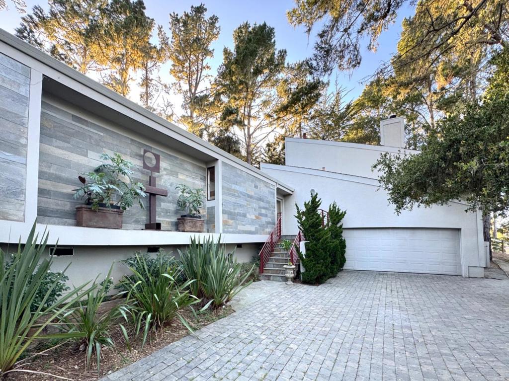 2979 Colton Road Property Photo