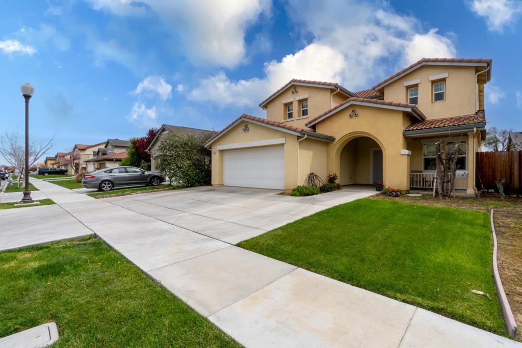 2357 N Rock Creek Drive Property Photo