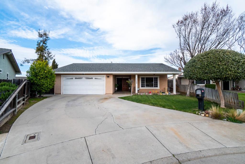 1260 Heather Glen Circle Property Photo