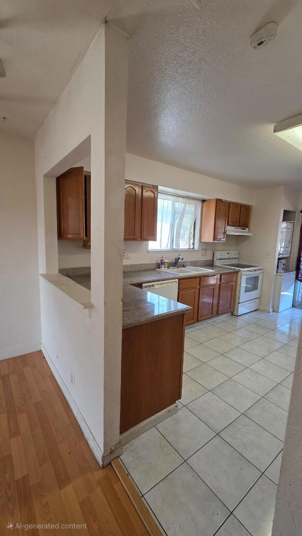 1816 Luby Drive Property Photo 11