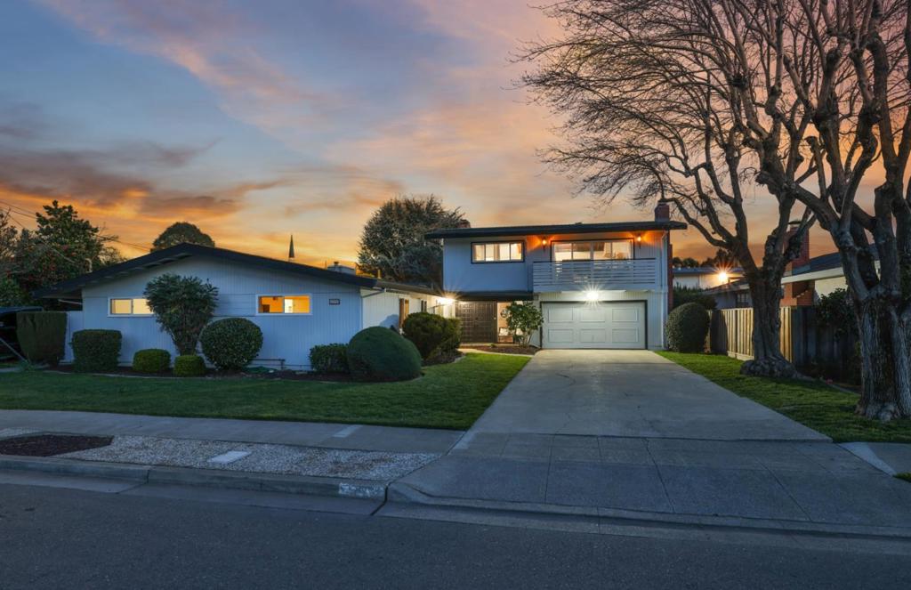 1777 Dahill Lane Property Photo