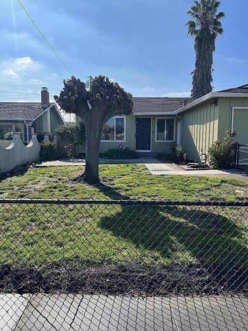 1062 Sultana Drive Property Photo