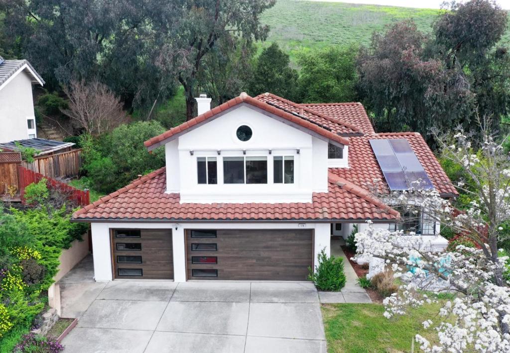 176 Newcastle Drive Property Photo