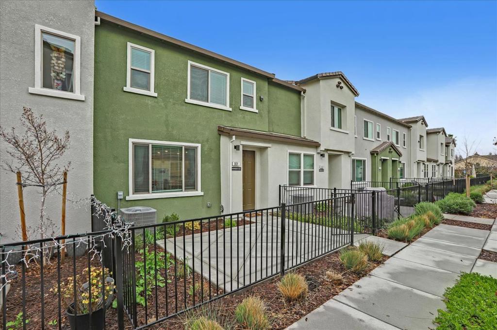 3031 Mesmerizing Walk Property Photo