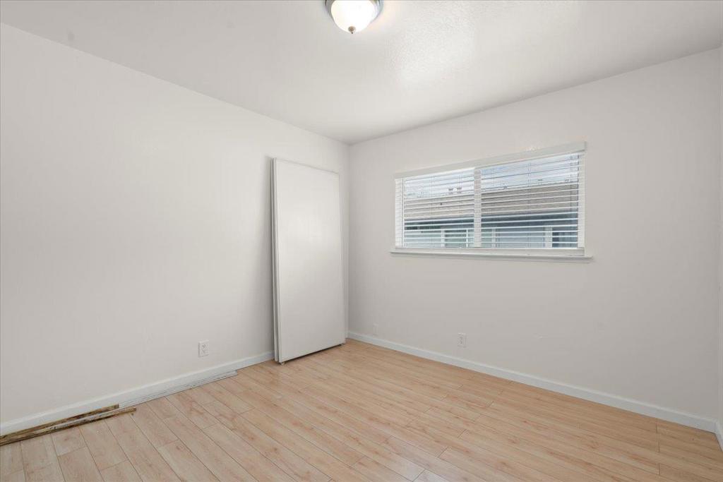 590 Stoney Court Property Photo 14