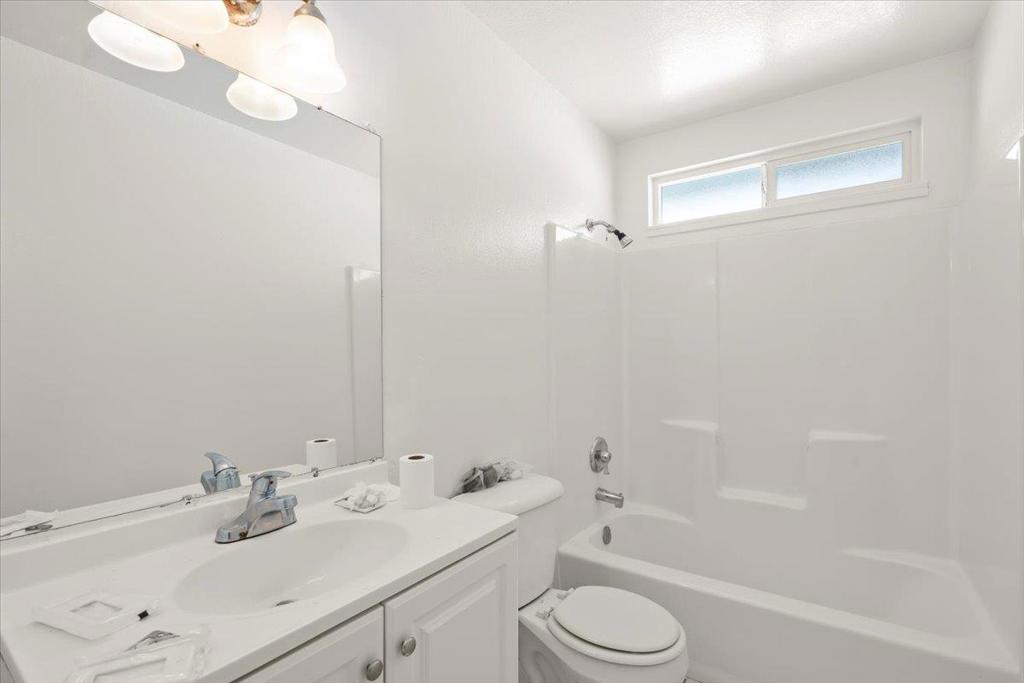 590 Stoney Court Property Photo 16