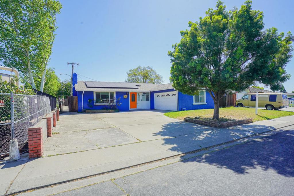 702 El Portal Avenue Property Photo