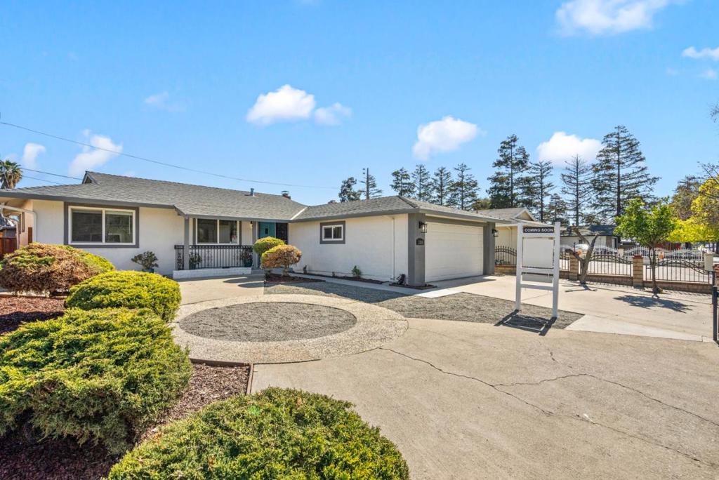 2336 Mclaughlin Avenue Property Photo