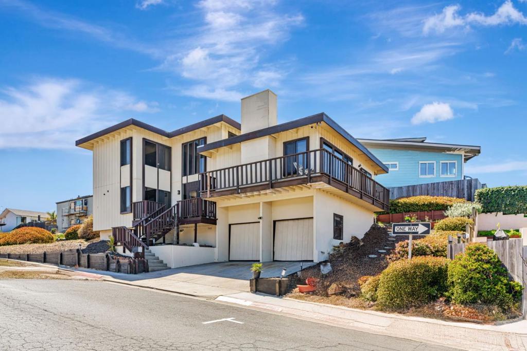 Monterey Real Estate Listings Main Image