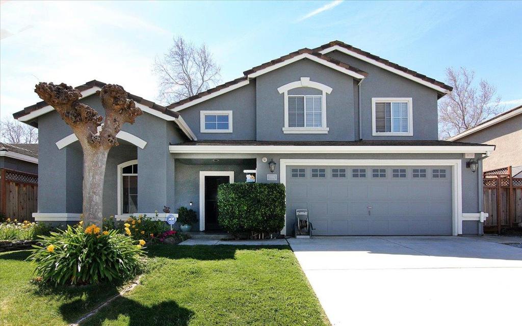 2155 Beachwood Court Property Photo