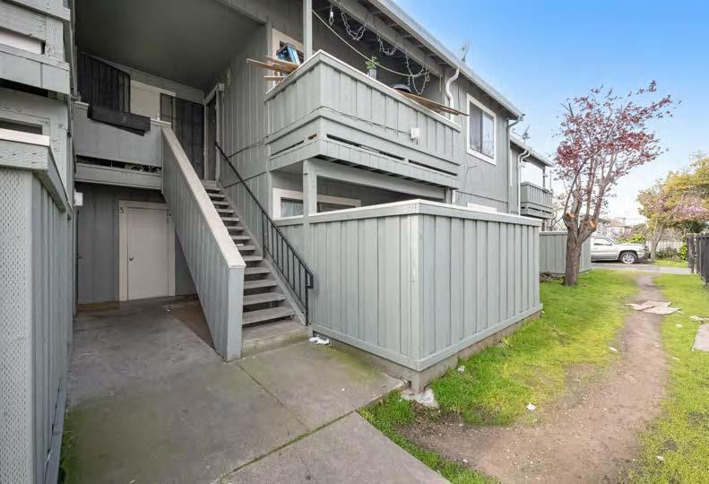 4527 Bancroft Avenue Property Photo 6
