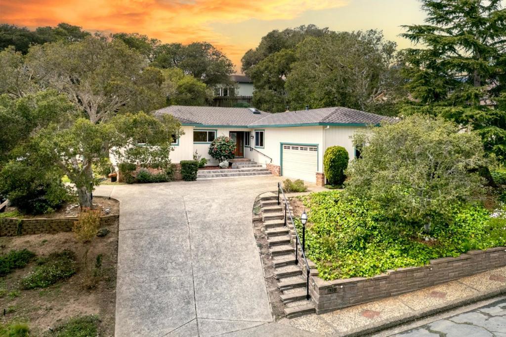 9360 Canyon Oak Road Property Photo