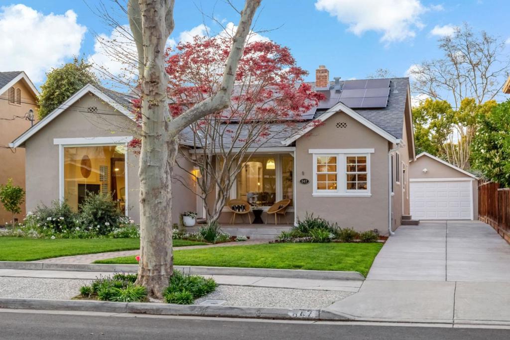 847 Willow Glen Way Property Photo