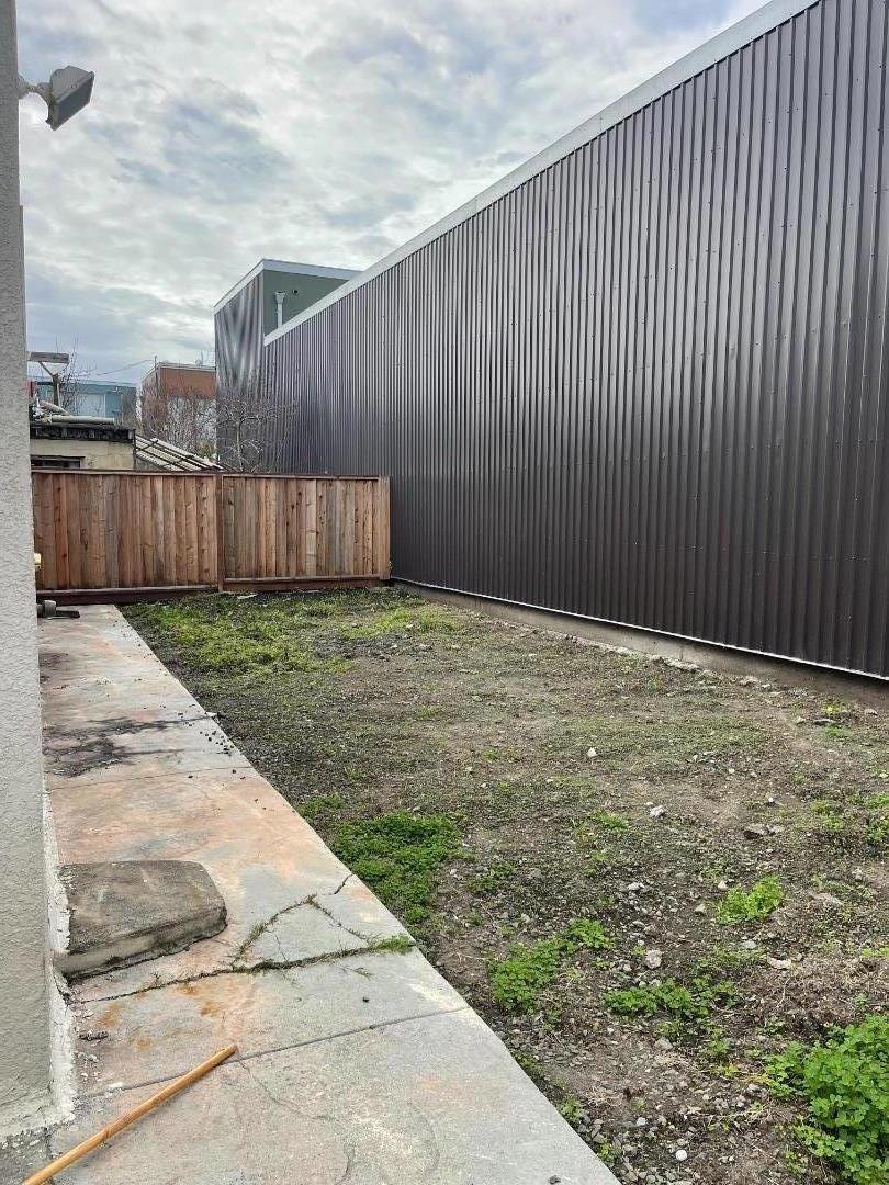 2439 Adeline Street Property Photo 13