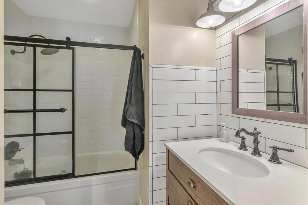 331 Poe Street Property Photo 17