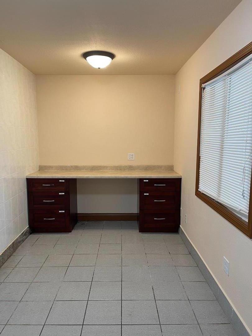 121 El Camino Real Property Photo 7