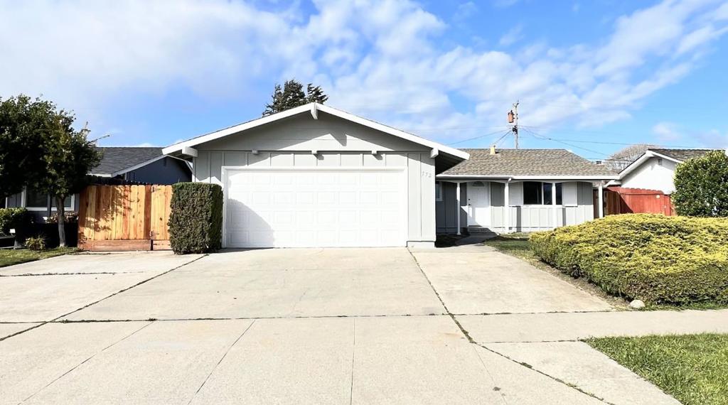 772 Bedford Drive Property Photo 1
