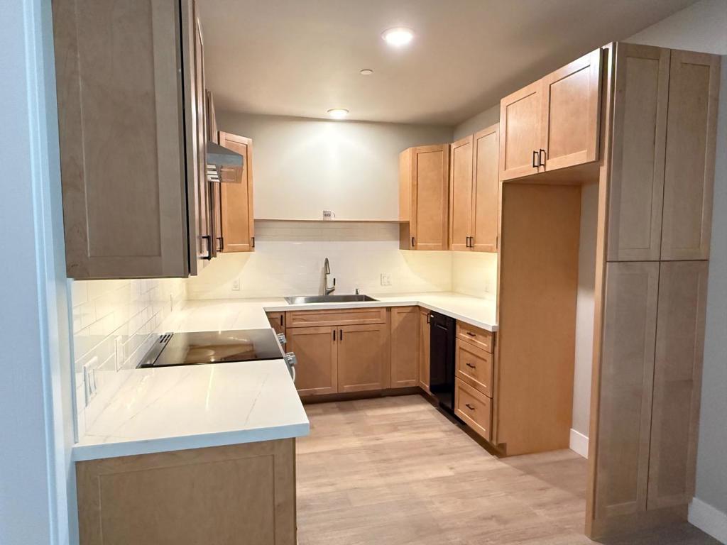 400 San Benito Street 308 Property Photo 18
