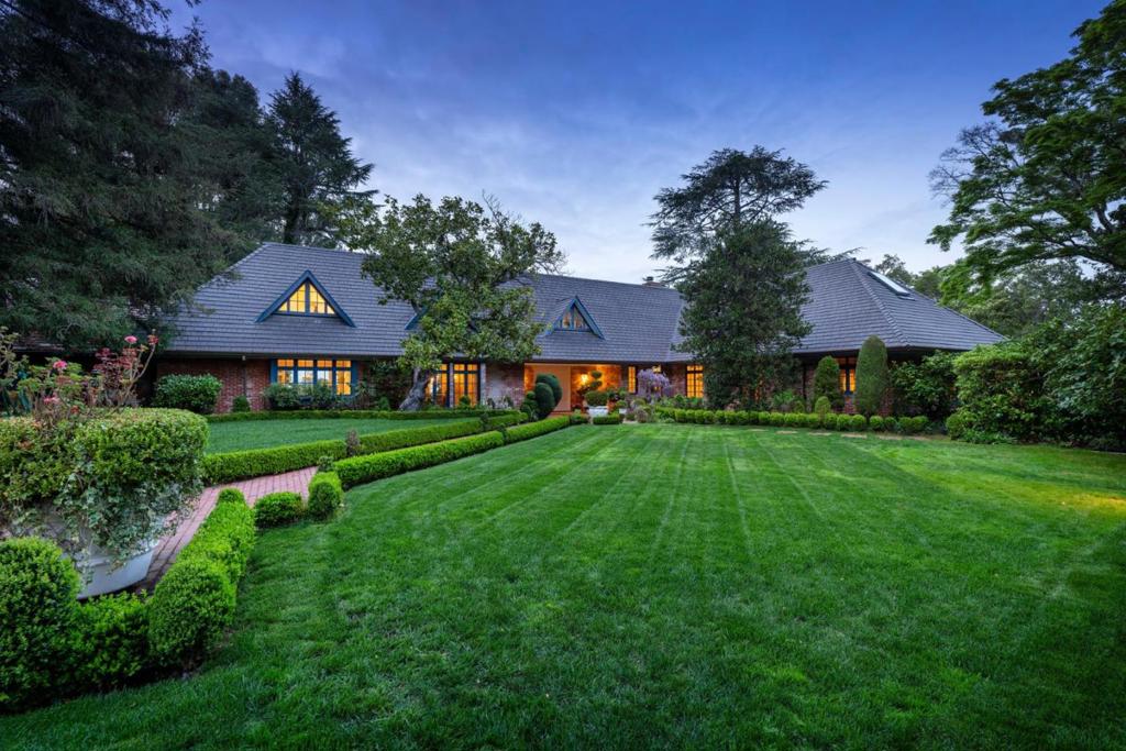 130 Reservoir Road Property Photo