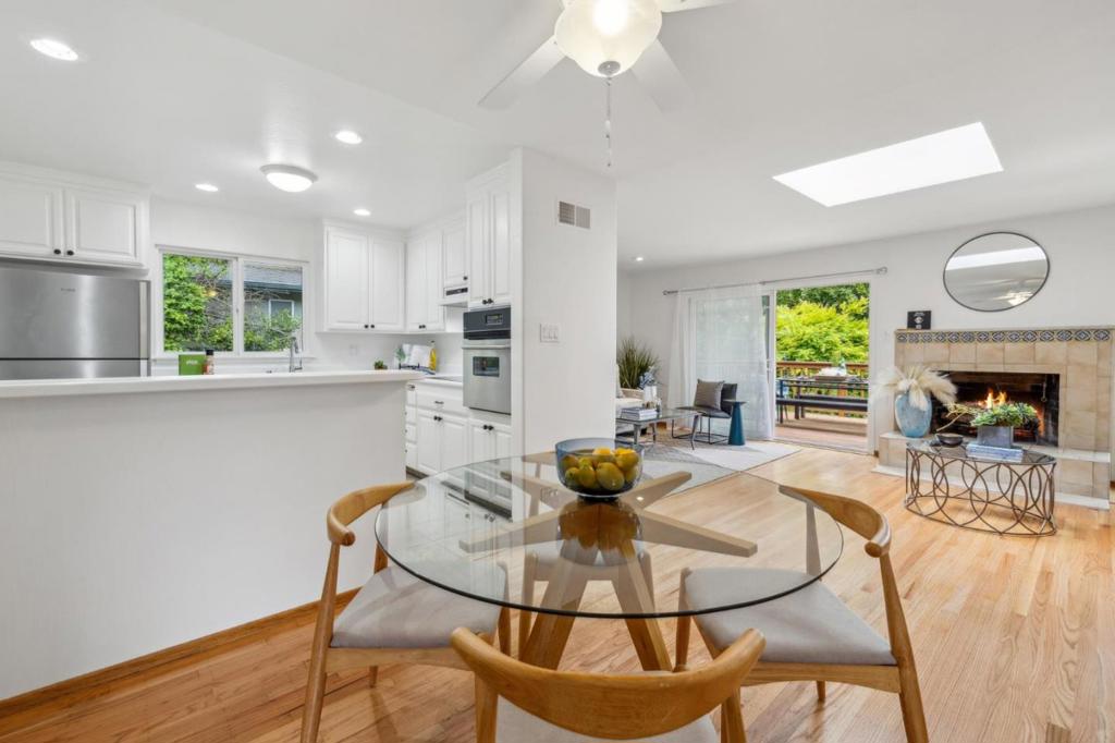 12 Washington Street Property Photo 17