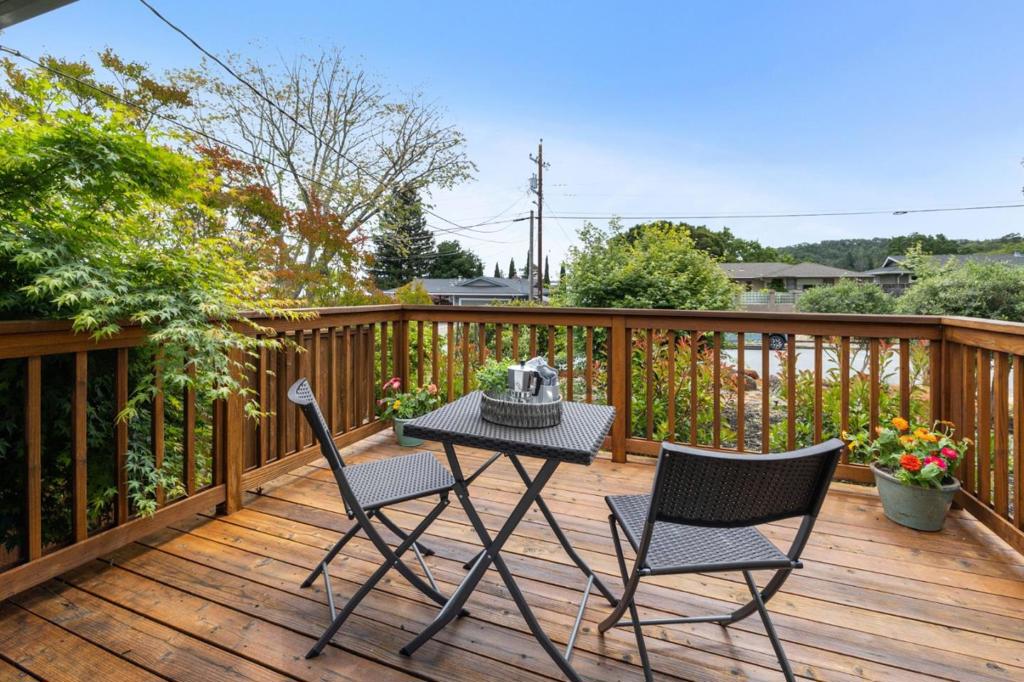 12 Washington Street Property Photo 24