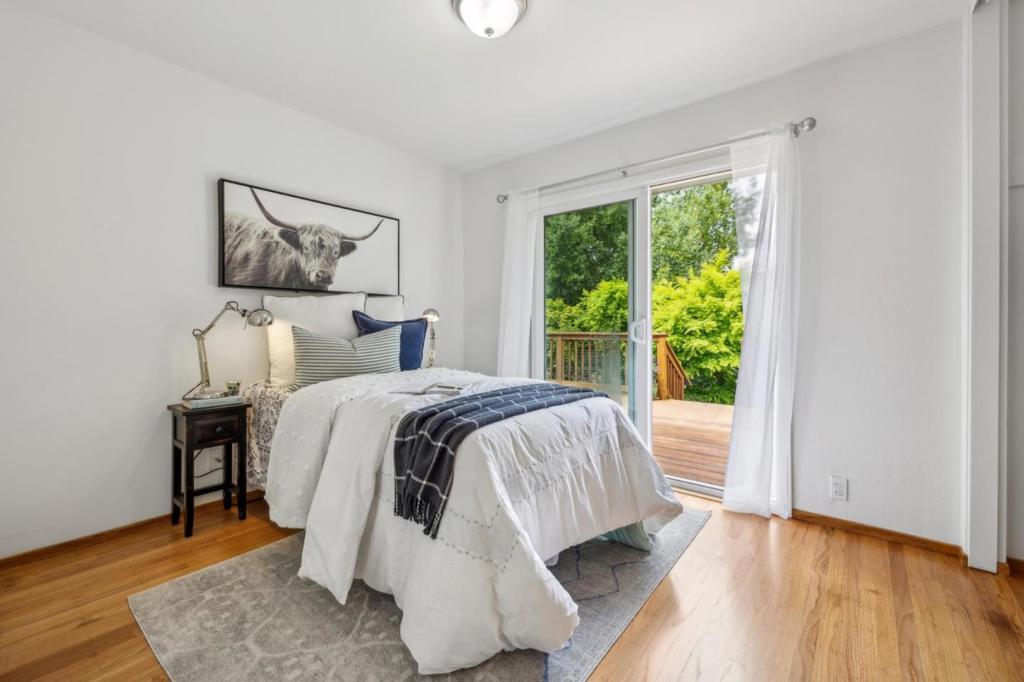 12 Washington Street Property Photo 28