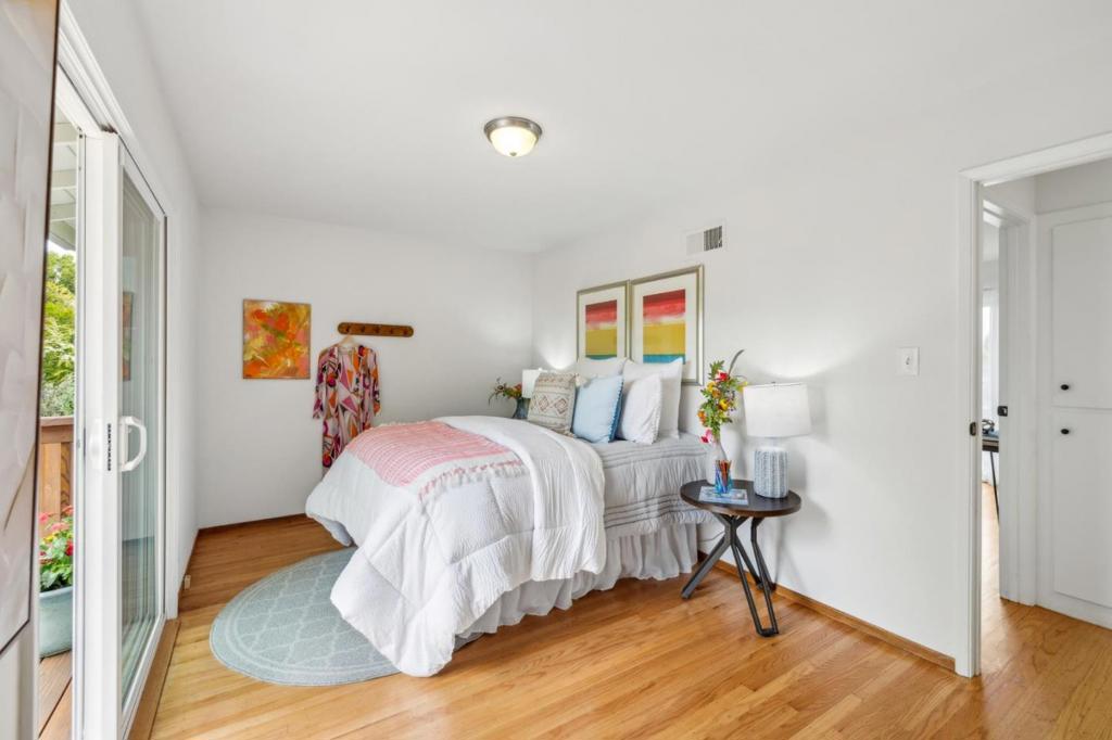 12 Washington Street Property Photo 32