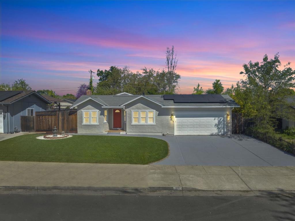 185 Mathilda Court Property Photo 4