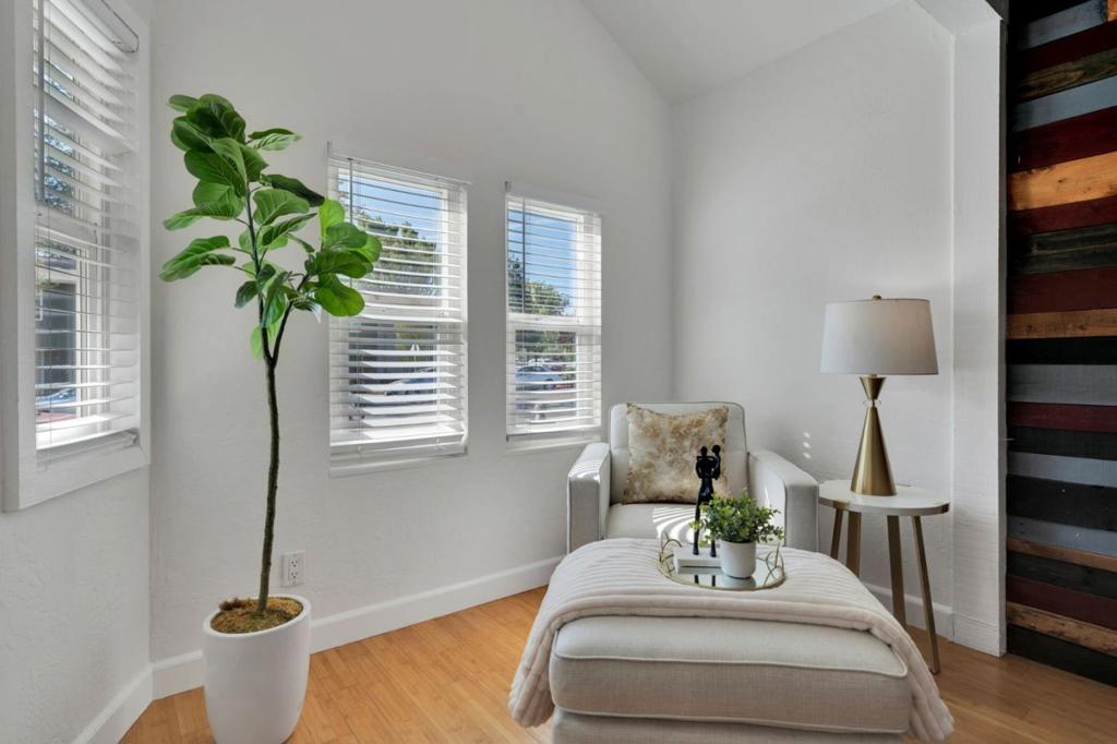 185 Mathilda Court Property Photo 10