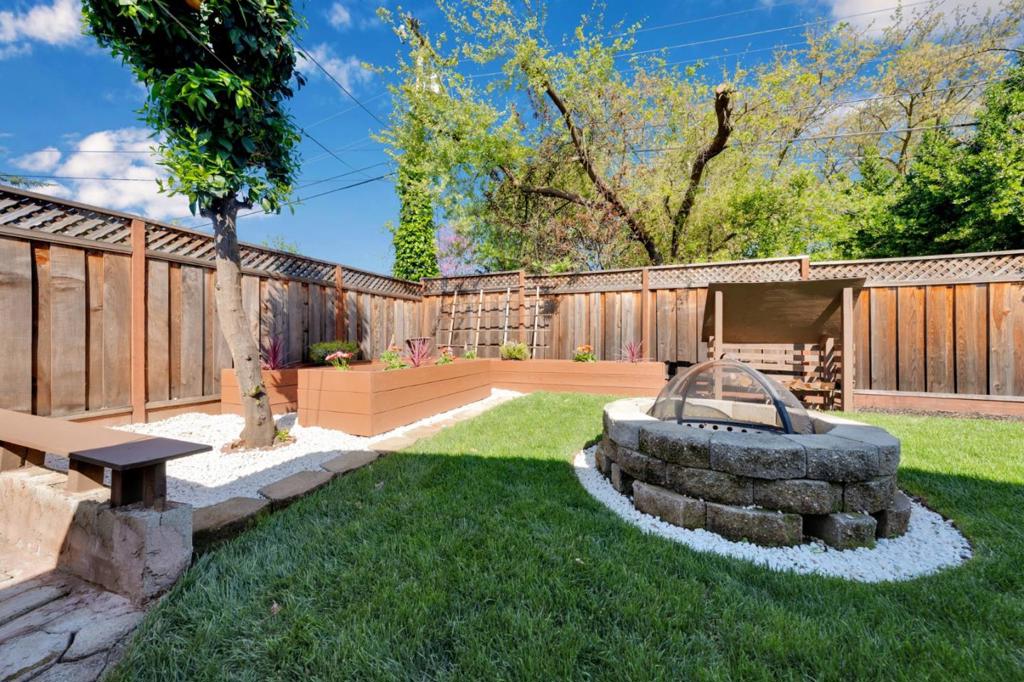 185 Mathilda Court Property Photo 45