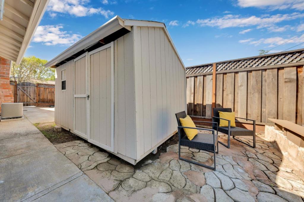185 Mathilda Court Property Photo 47