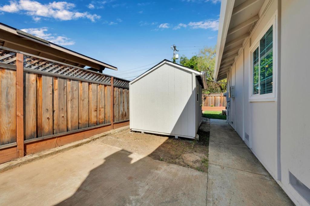 185 Mathilda Court Property Photo 49