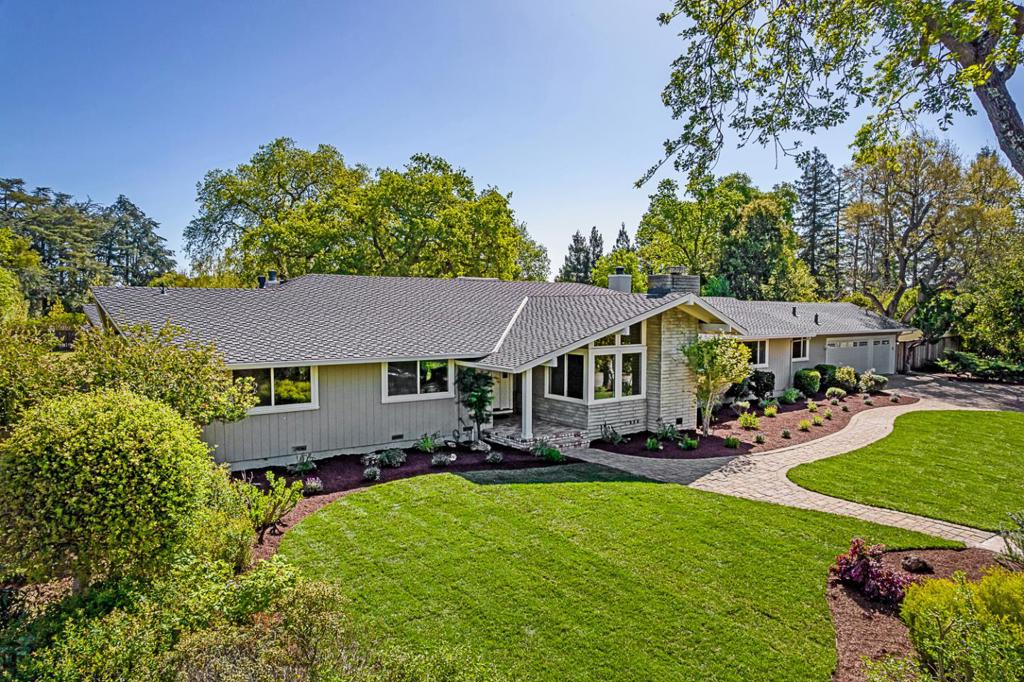 27696 Vogue Court Property Photo