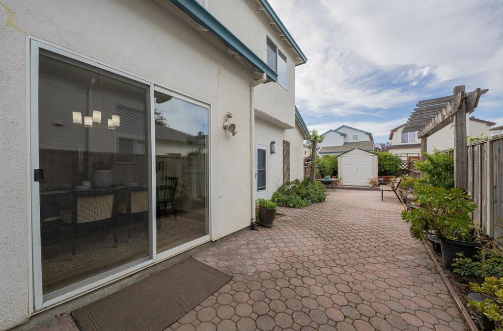 1641 Beacon Hill Drive Property Photo 10