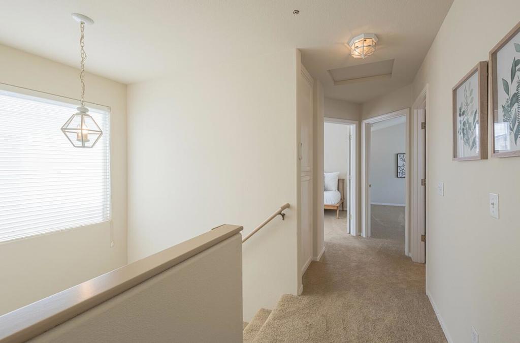 1641 Beacon Hill Drive Property Photo 18