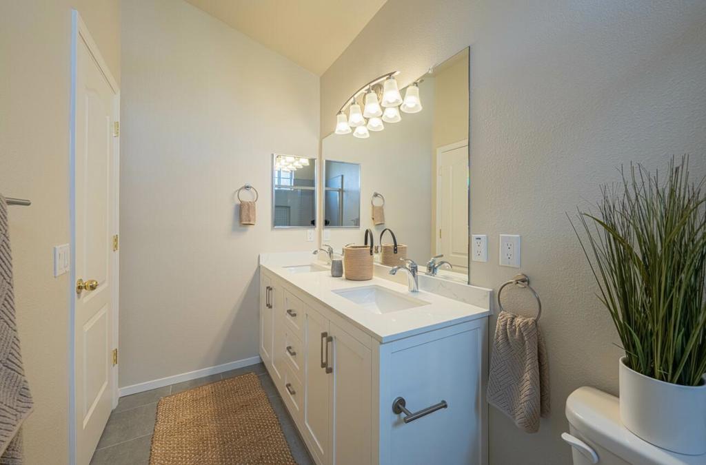 1641 Beacon Hill Drive Property Photo 22