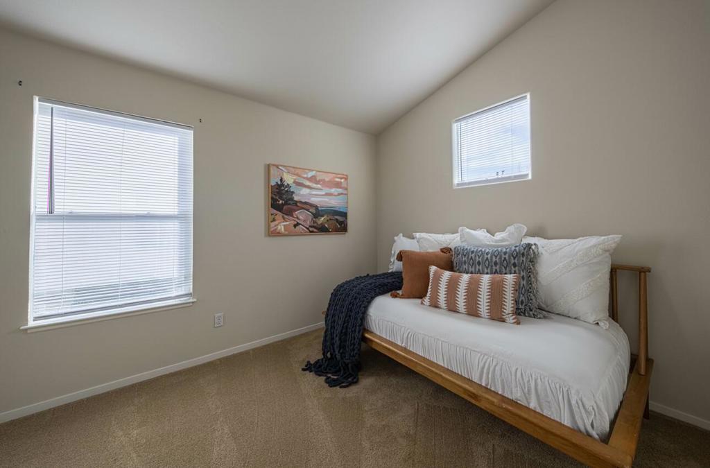 1641 Beacon Hill Drive Property Photo 25