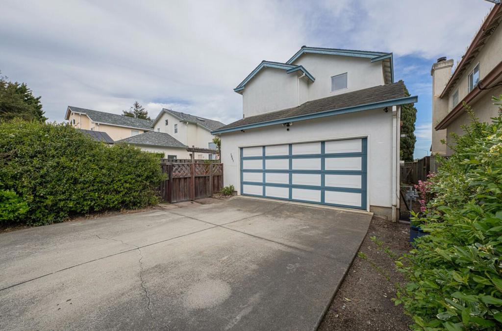 1641 Beacon Hill Drive Property Photo 30