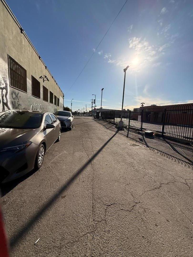 7508 International Boulevard Property Photo 4