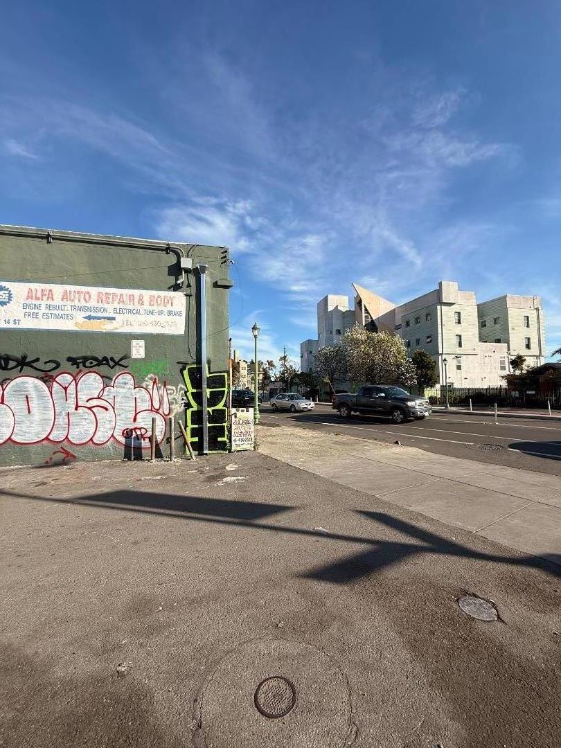 7508 International Boulevard Property Photo 10