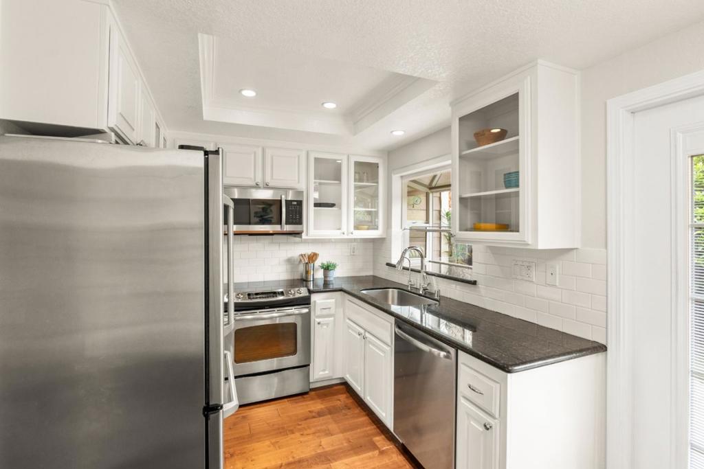 5213 Myna Court Property Photo 11