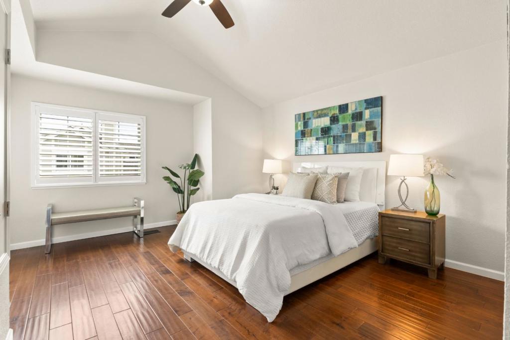 5213 Myna Court Property Photo 17