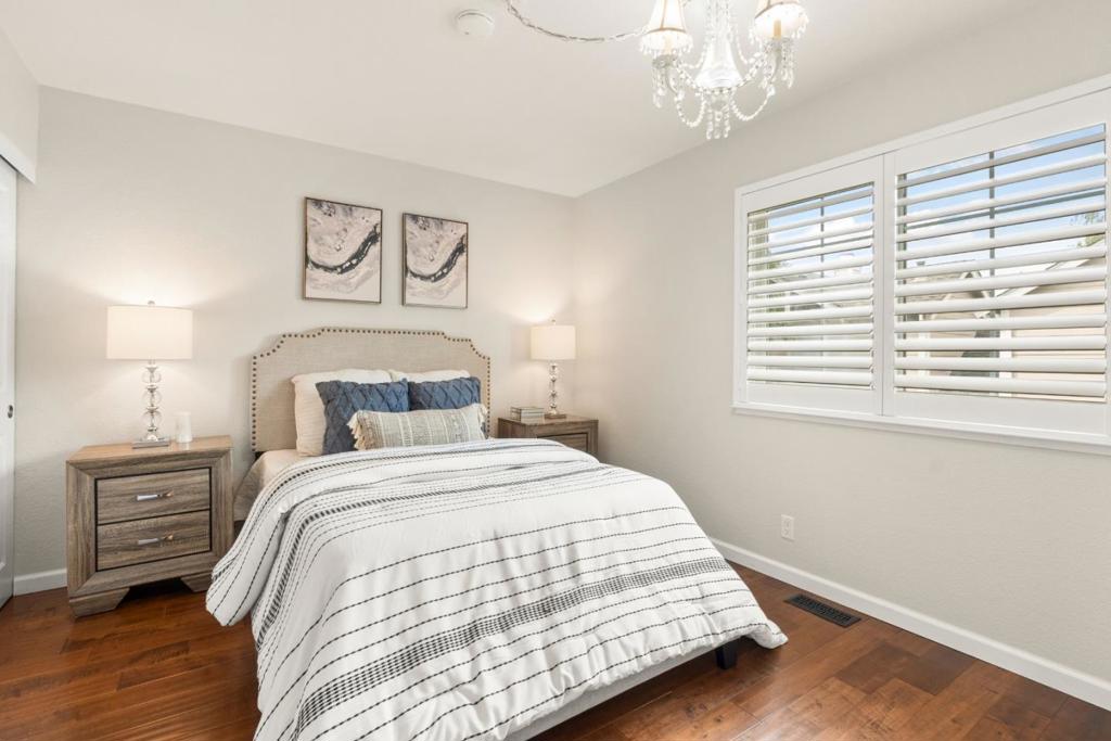5213 Myna Court Property Photo 22
