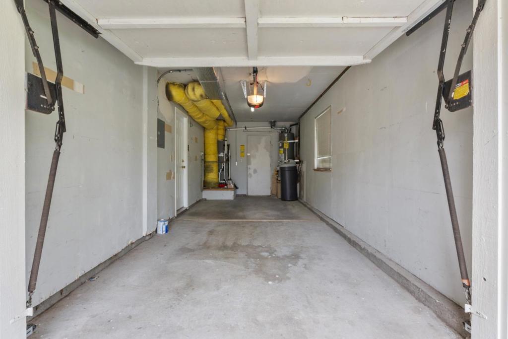 5213 Myna Court Property Photo 24