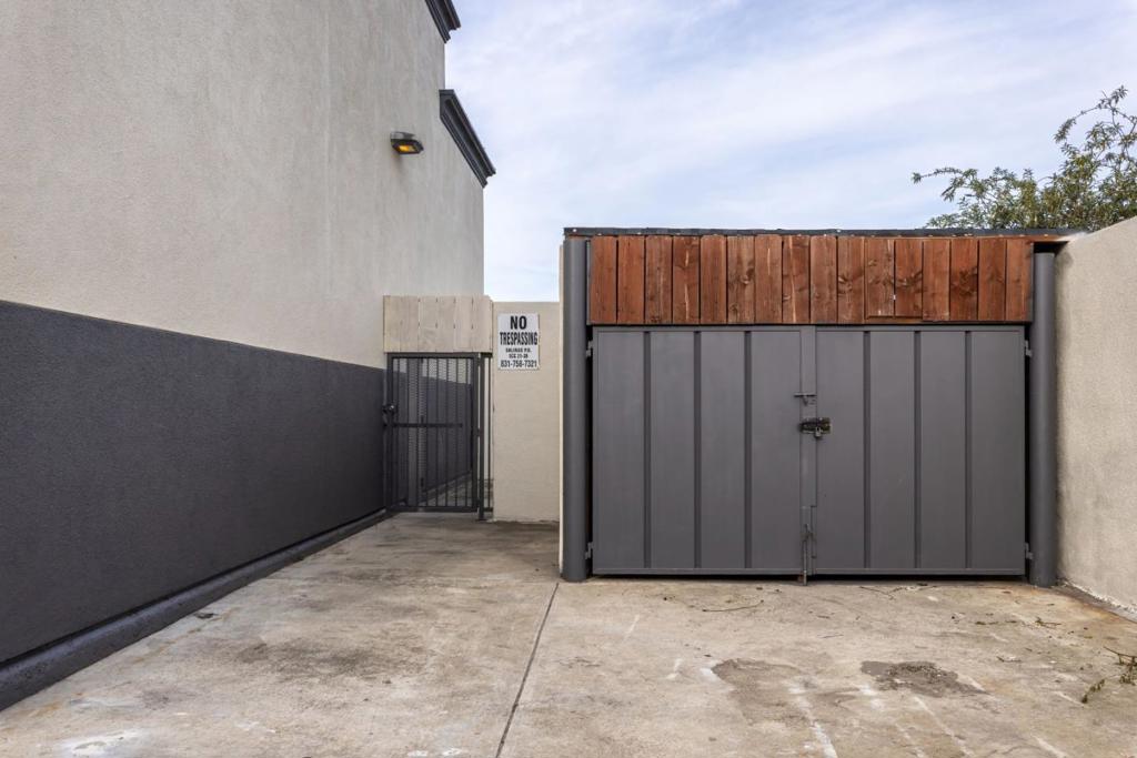 515 E Alisal Street Property Photo 19