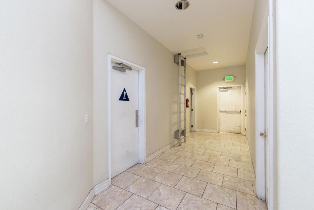 515 E Alisal Street Property Photo 21