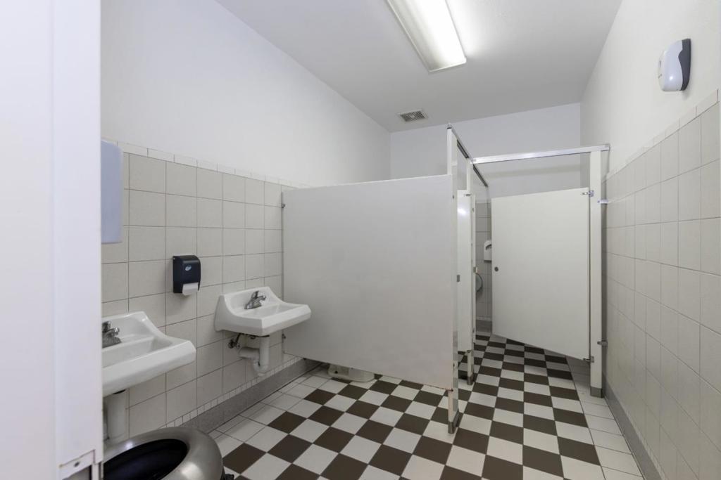 515 E Alisal Street Property Photo 22