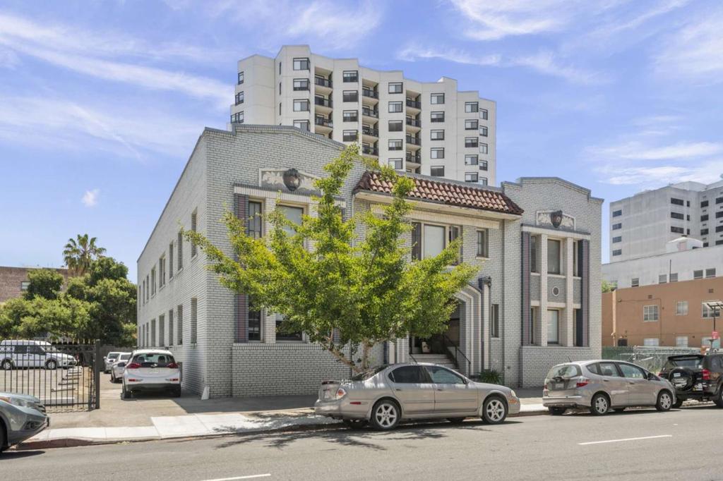 1520 Madison Street Property Photo 2