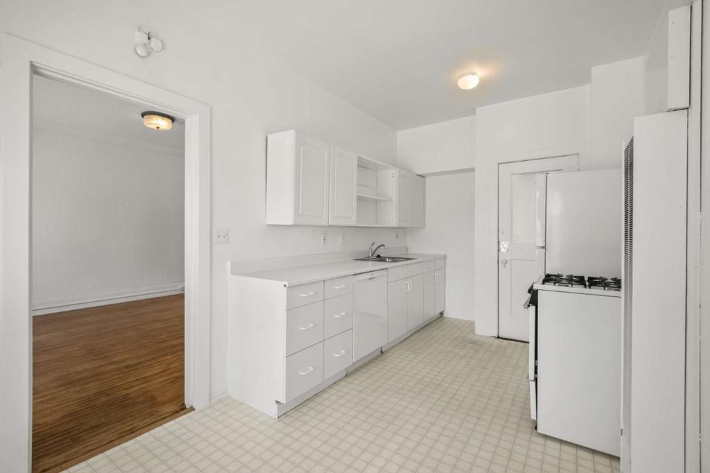 1520 Madison Street Property Photo 3